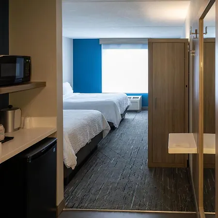 Holiday Inn Express Hotel & Suites Brockville By Ihg Exterior photo