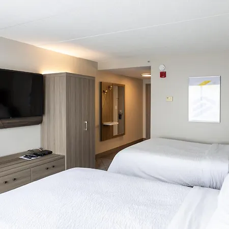 Holiday Inn Express Hotel & Suites Brockville By Ihg Exterior photo