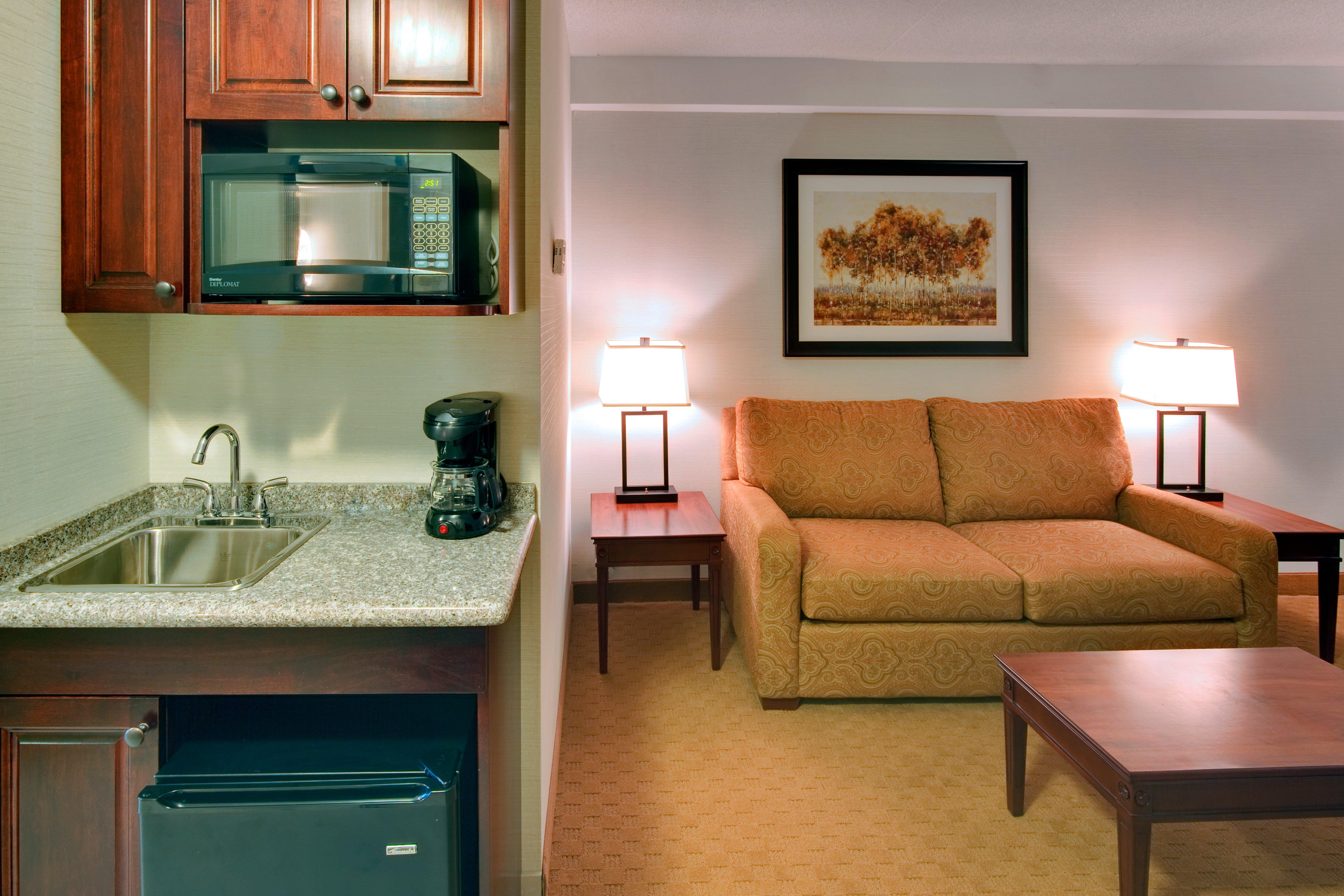 Express & By Ihg 2*