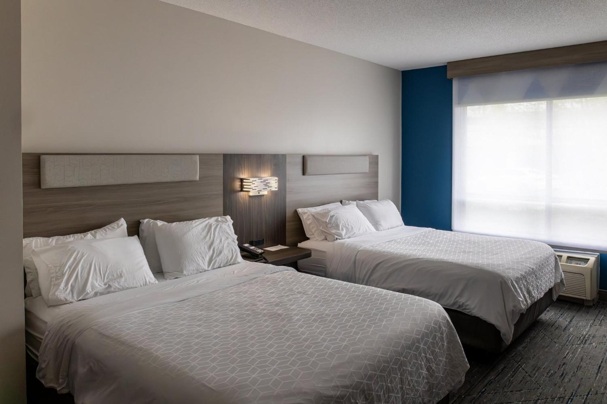 Express & By Ihg