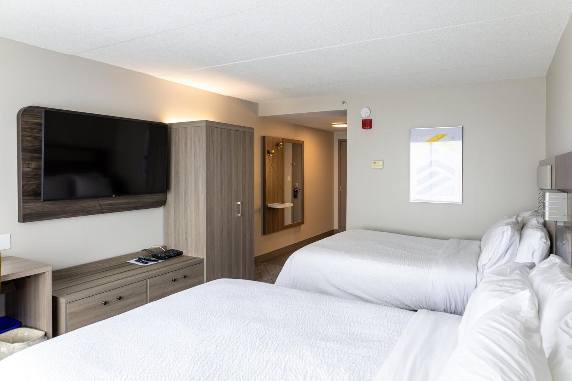 Hotel Express & By Ihg 2*