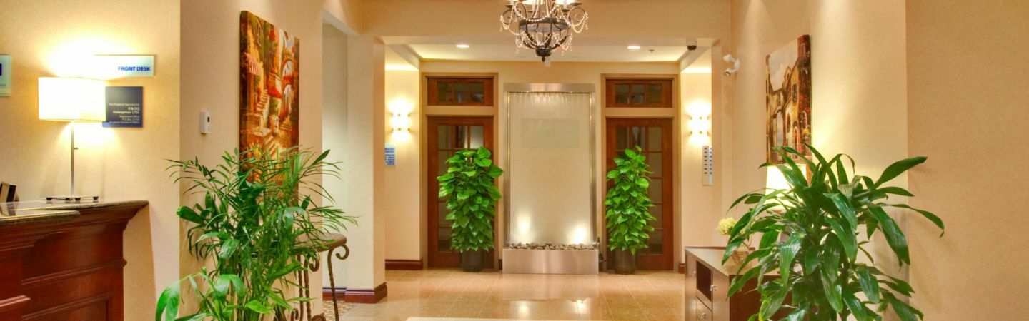 Express & By Ihg 2*